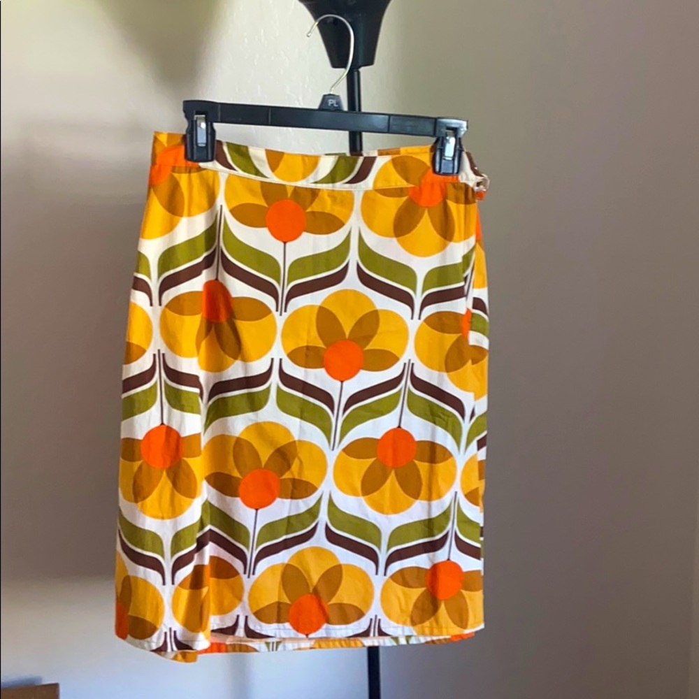 NWOT Size small multicolor skirt